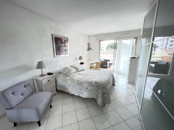 2 pièces, parking. 2 terrasses, deux salles de bains, 2 wc Cavalaire-sur-Mer (83240)