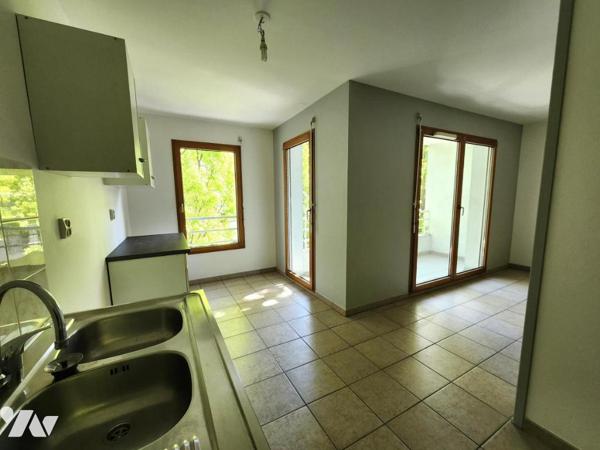 NANTES Centre - T3 rue Paul Bellamy avec 2 stationnements