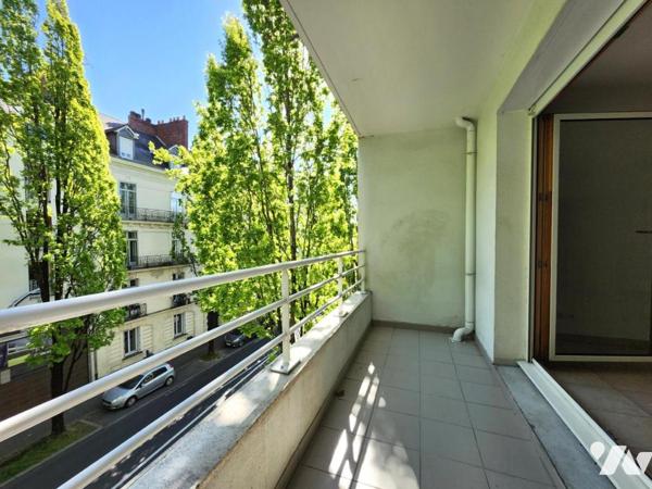 NANTES Centre - T3 rue Paul Bellamy avec 2 stationnements
