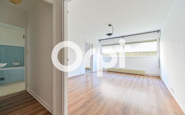 Appartement à vendre    2 pièces • 50,05 m2 Paris 11