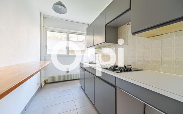 Appartement à vendre    2 pièces • 50,05 m2 Paris 11
