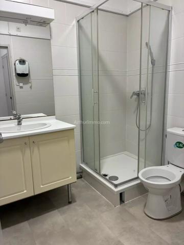 Vente                                                      Appartement
                        
                     2 pièces                      34 m2                     à Aubagne