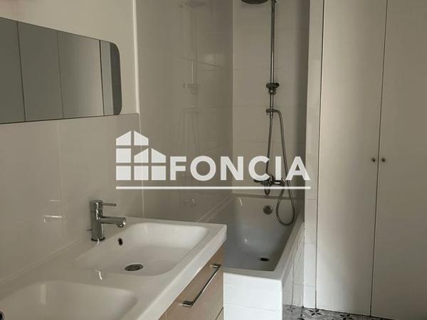 Location Appartement 4 pièces 75.33 m² - 5 BOULEVARD DE LA COURTILLE Chartres 28000