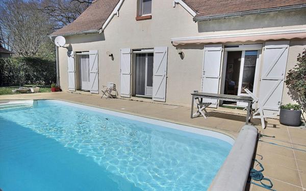 Maison à vendre    6 pièces •  Lons