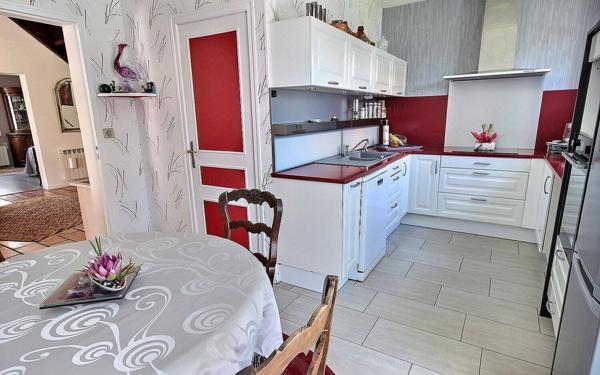 Maison à vendre    6 pièces •  Lons