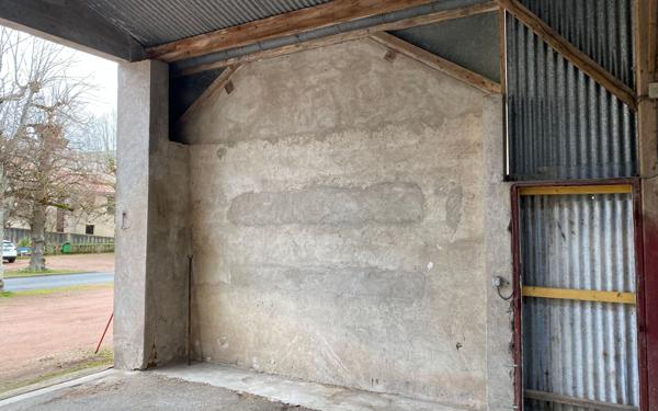 Stationnement à vendre    85 m2 Loudun