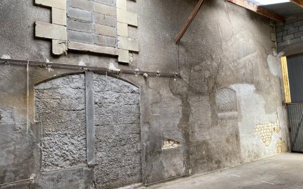 Stationnement à vendre    85 m2 Loudun