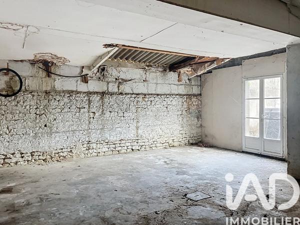 Maison à vendre 5 pièces 150 m² Scorbé-Clairvaux
