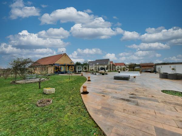 Vente Maison133 m² - 5 Pièces - LE DESCHAUX (39120)