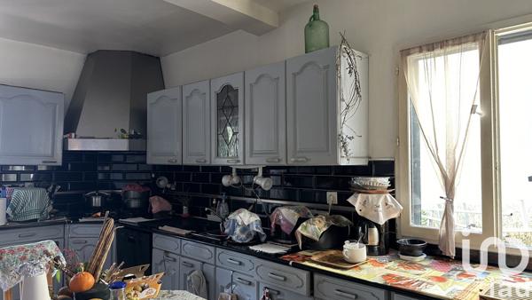 Maison 8 pièces de 172 m² à Le Tampon (97430)