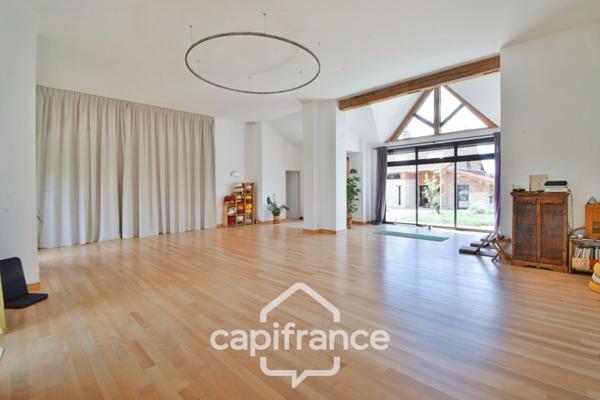Dpt de SAONE ET LOIRE(71), à vendre MONTPONT EN BRESSE (71470) maison avec gîte et chambres d'hôtes P12 de 470 m² - Terrain de 4 374,00 m²