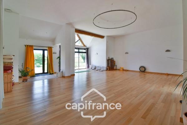 Dpt de SAONE ET LOIRE(71), à vendre MONTPONT EN BRESSE (71470) maison avec gîte et chambres d'hôtes P12 de 470 m² - Terrain de 4 374,00 m²