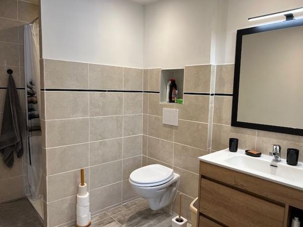 MAISON DE BOURG DE 140M2 AU COEUR DE BOUIN