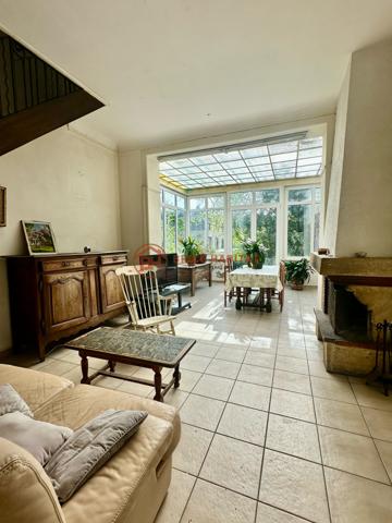 Maison 6 pièce(s) 5 chambre(s) 147 m²
