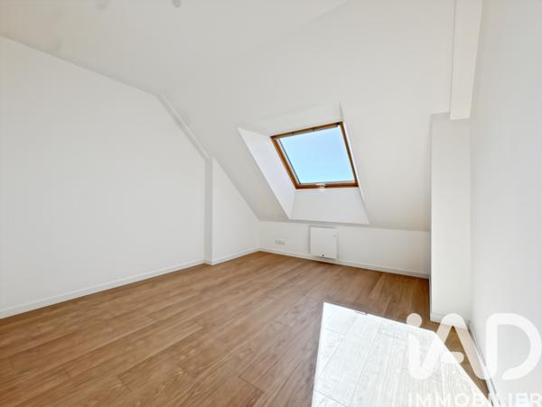 Maison à vendre 7 pièces 142,76 m² Neuilly-le-Vendin