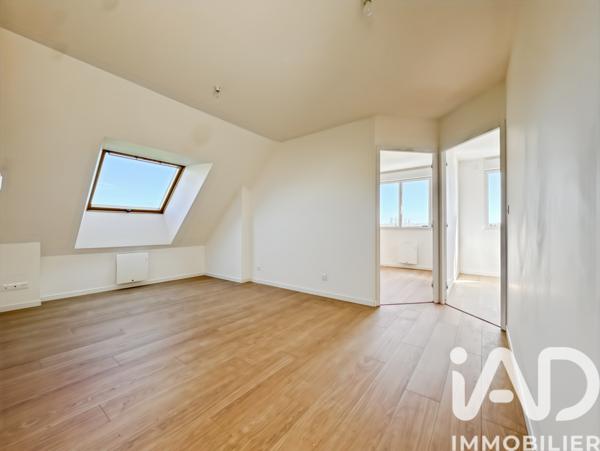 Maison à vendre 7 pièces 142,76 m² Neuilly-le-Vendin