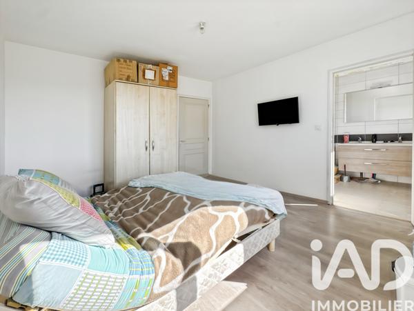 Maison à vendre 7 pièces 142,76 m² Neuilly-le-Vendin