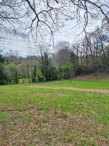 Terrain à Batir à vendre à Rieupeyroux dans l'Aveyron (12240), ref : 1009131   
Aveyron