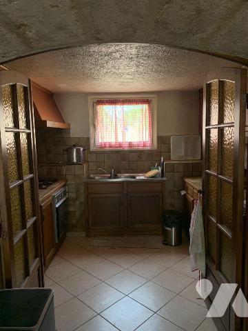 A VENDRE - A CONCOTS (46260 -LOT) - Ancien corps de ferme composé d'une maison d'habitation sur...