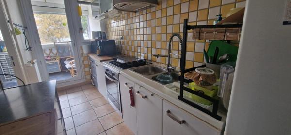 T4 A DEUX PAS DU PORT COTE HOTEL DE VILLE DE MARTIGUES!