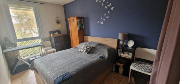 T4 A DEUX PAS DU PORT COTE HOTEL DE VILLE DE MARTIGUES!