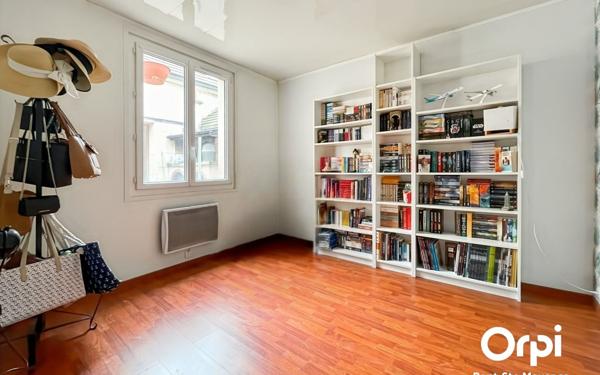 Maison à vendre    5 pièces •  Pont-Sainte-Maxence