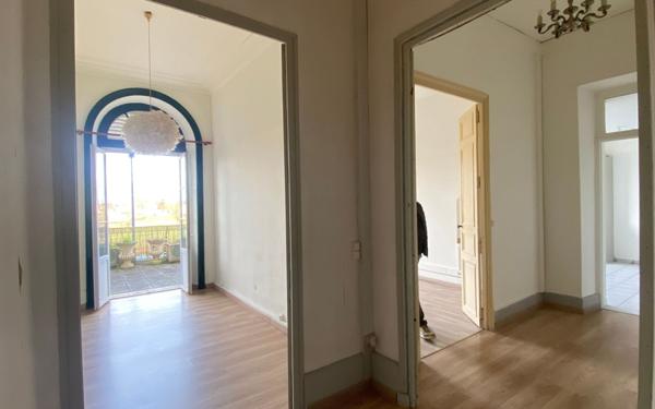 Immeuble à vendre    21 pièces • 780 m2 Decize