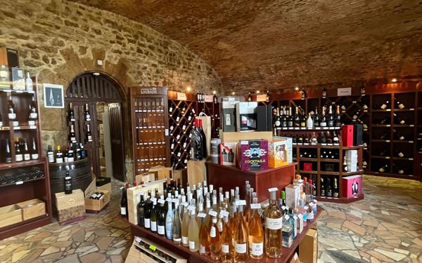 Immeuble à vendre    21 pièces • 780 m2 Decize