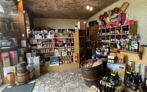 Immeuble à vendre    21 pièces • 780 m2 Decize