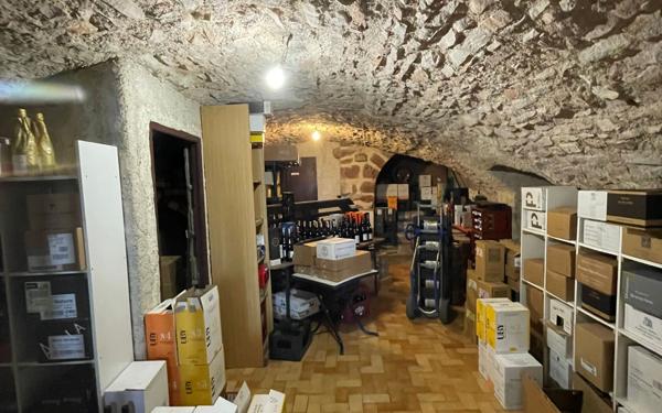 Immeuble à vendre    21 pièces • 780 m2 Decize