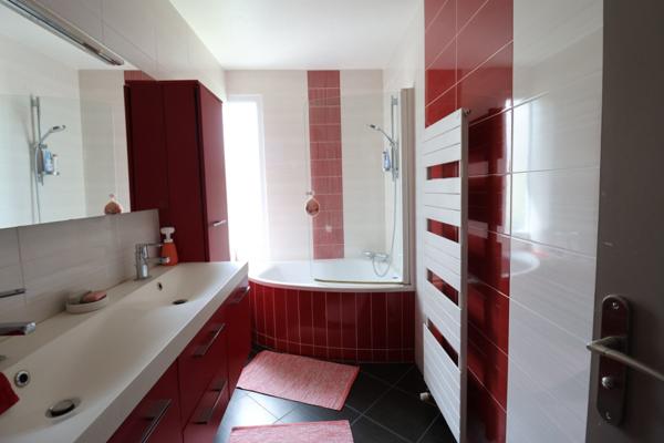 Plain pied Cournon D Auvergne 5 pièce(s) 120 M2