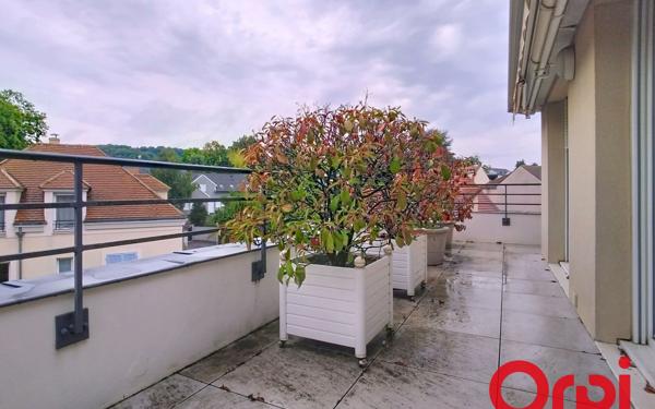 Appartement à louer    4 pièces • 134,05 m2 Verrières-le-Buisson
