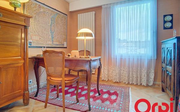 Appartement à louer    4 pièces • 134,05 m2 Verrières-le-Buisson