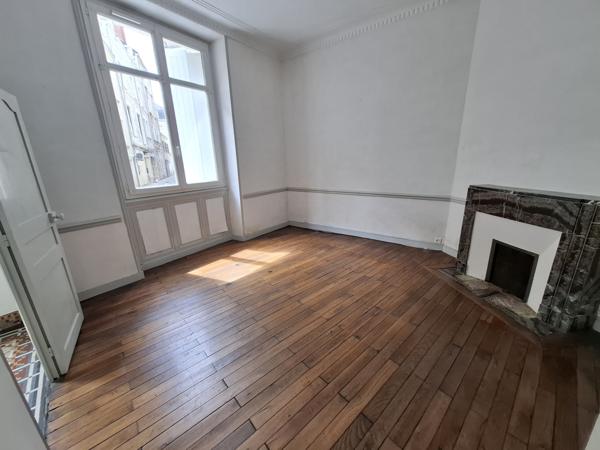 Appartement 2 pièce(s) 1 chambre(s) 71.86 m²