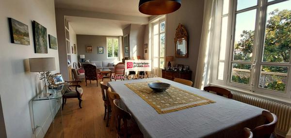 Maison  8 pièce(s) 190 m2