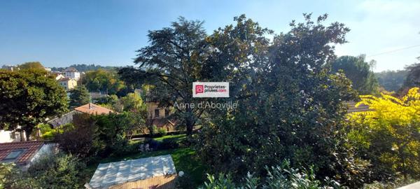 Maison  8 pièce(s) 190 m2