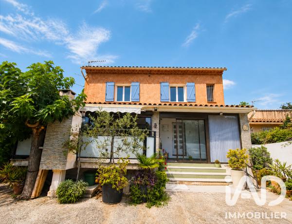 Maison à vendre 5 pièces 155 m² Le Cannet-des-Maures