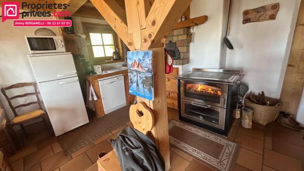 PASSY  Chalet de montagne 3 chambres avec mazot sur terrain de 1 887 m²