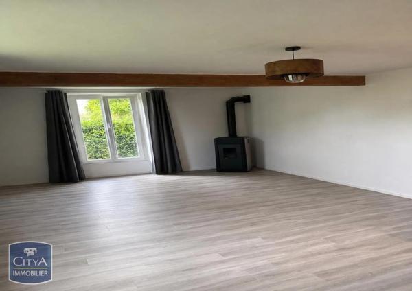 Maison à louer 3 pièces 89.37m² Chierry (02400)
