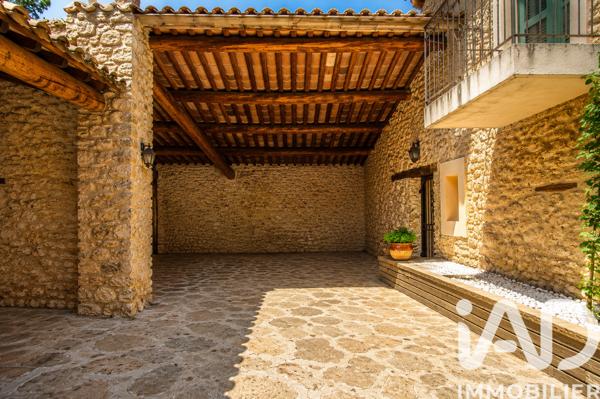 Maison à vendre 10 pièces 290 m² Bédoin