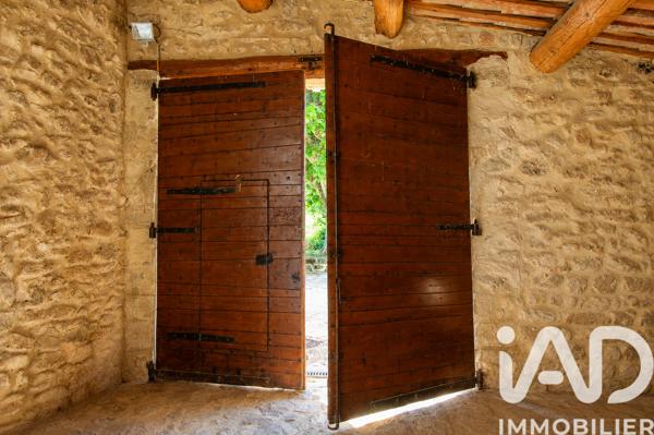 Maison à vendre 10 pièces 290 m² Bédoin