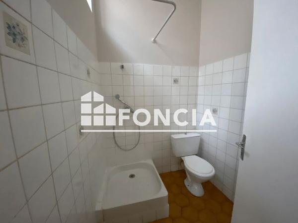 Location Appartement 2 pièces 32.7 m² - 1 RUE DES URSINS Bagnols Sur Ceze 30200