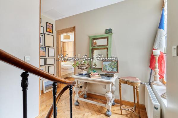 Maison à HONFLEUR, 14600 - 8 pièces 205m²