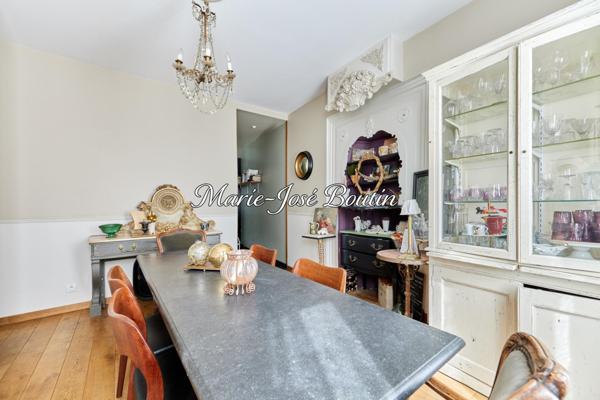 Maison à HONFLEUR, 14600 - 8 pièces 205m²