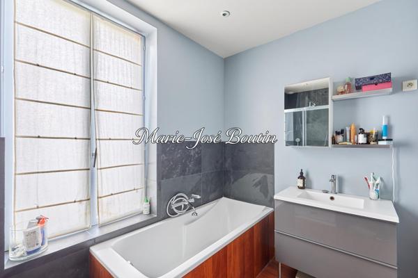 Maison à HONFLEUR, 14600 - 8 pièces 205m²