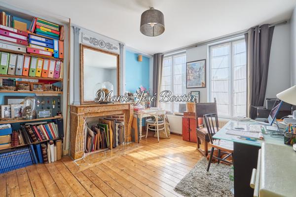 Maison à HONFLEUR, 14600 - 8 pièces 205m²