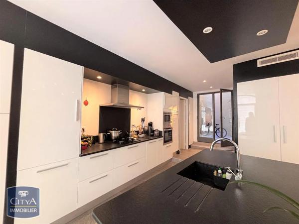 Appartement à louer 4 pièces 113.54m² Villeneuve-lès-Avignon (30400)