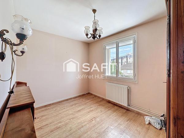 Maison de ville sur sous-sol 3 chambres.