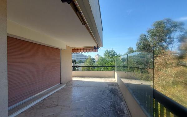 Appartement à vendre    3 pièces • 65 m2 Villeneuve-Loubet