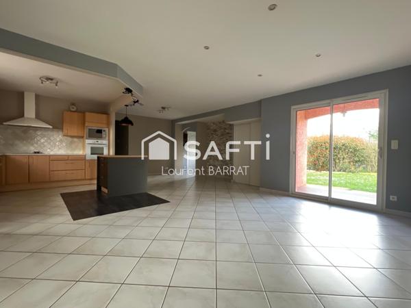 Ravissante villa avec chambre avec salle d'eau en rez-de-chaussée